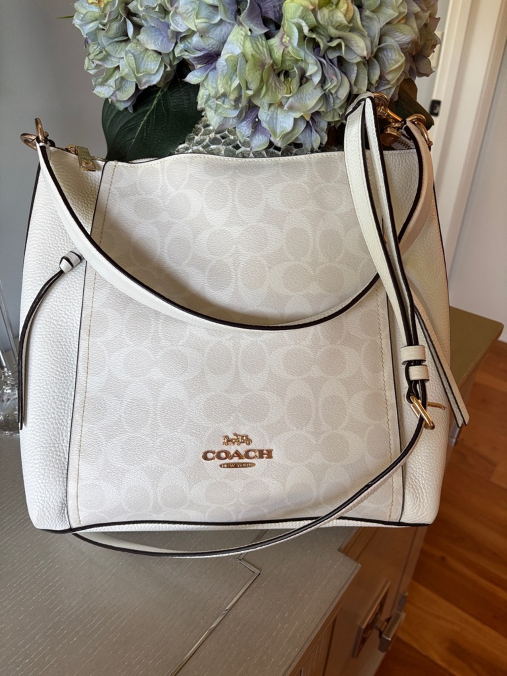Coach Cream and White Signature Canvas Shoulder Bag